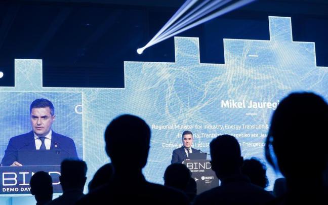 Informazio horretatik kanpoko irudia.