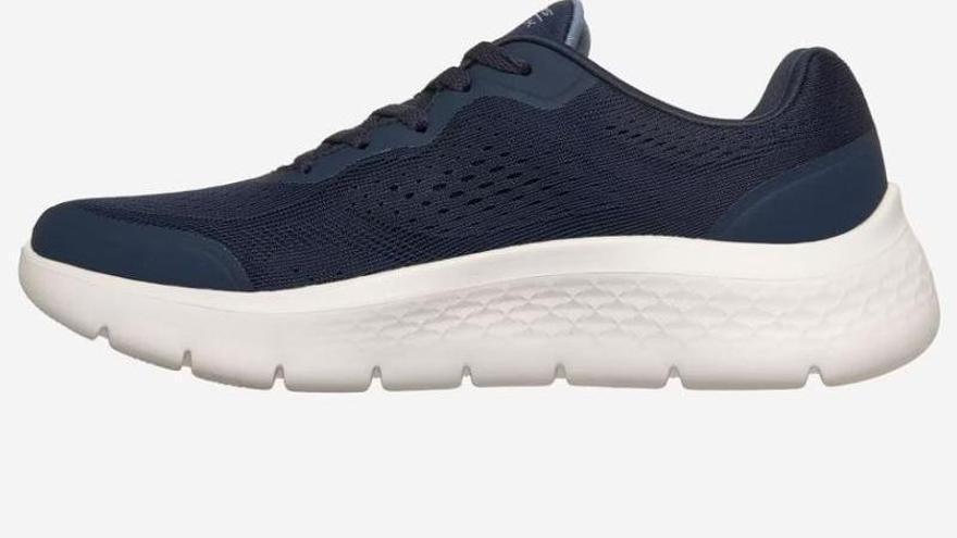 Otra imagen de una de las zapatillas deportivas Skechers Go Walk Flex Serenity, de Decathlon