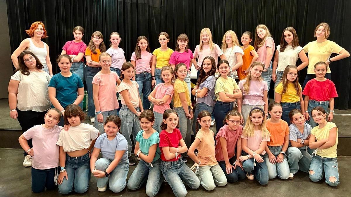 El coro infantil de la musika eskola de Andoain, que dirige Katrin Iturralde.