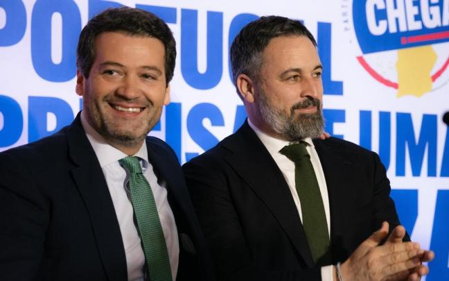 El líder de Chega, Andre Ventura, junto al presidente de Vox, Santiago Abascal