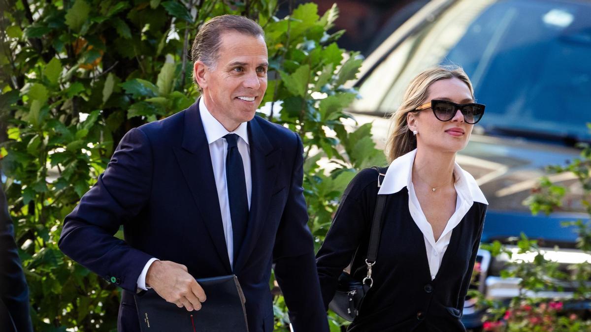 Hunter Biden y su mujer, Melissa Cohen Biden, llegan a una de las sesiones del juicio en Delaware.