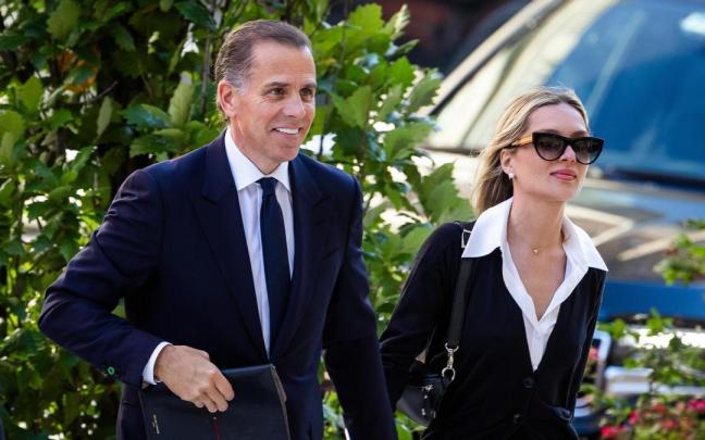 Hunter Biden y su mujer, Melissa Cohen Biden, llegan a una de las sesiones del juicio en Delaware.