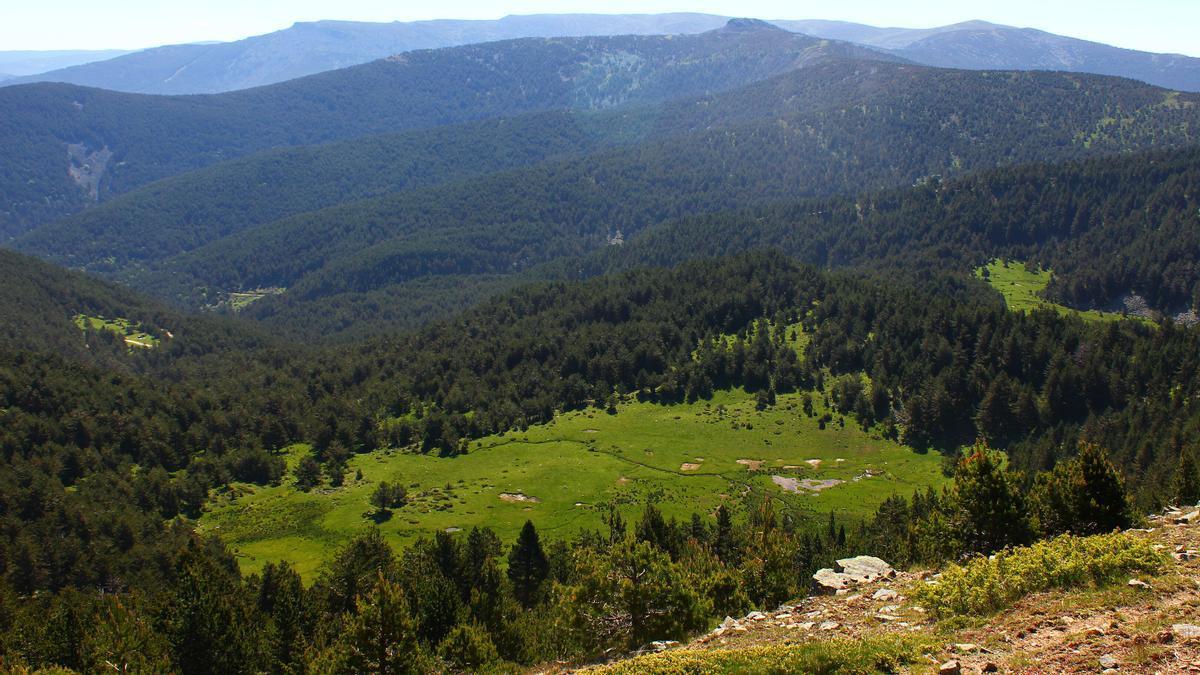 Los Hoyos del Iregua desde el Castillo de Vinuesa, en la Sierra de Cebollera