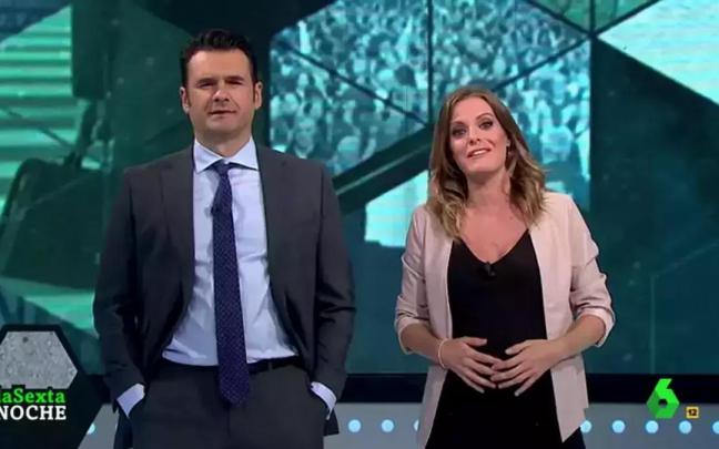 Iñaki López y Andrea Ropero, insultados por "aficionados taurinos". Iñaki López y Andrea Ropero, insultados por "aficionados taurinos".