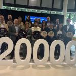 Representantes institucionales, organizadores y patrocinadores del Bilbao Night Running Fest. Onda Vasca