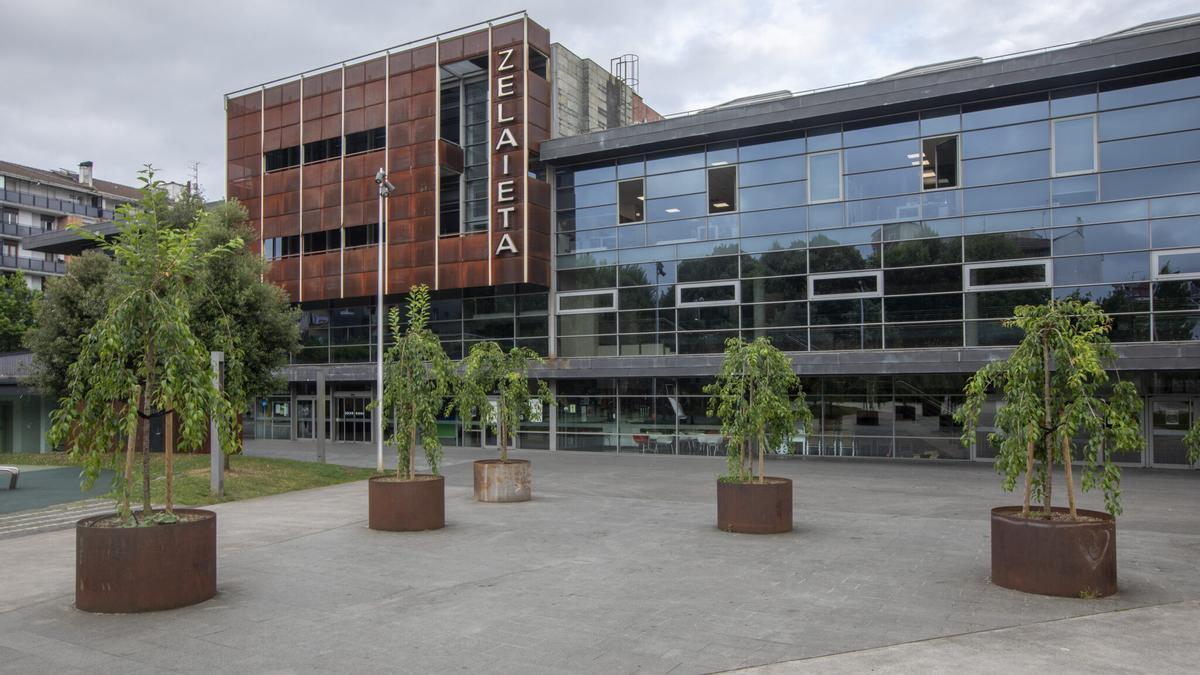 La unidad móvil de la Policía Nacional se trasladará a las inmediaciones del Centro Zelaieta