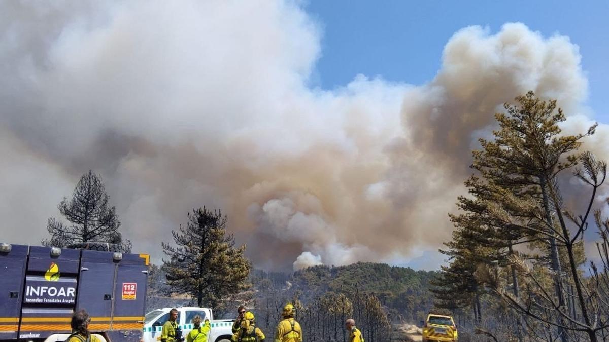 Operativo en el incendio de las Peñas de Riglos, en Huesca