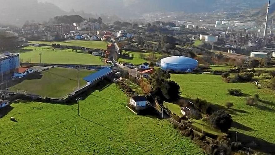 La variante contará con un falso túnel entre el campo de fútbol y el depósito de aguas