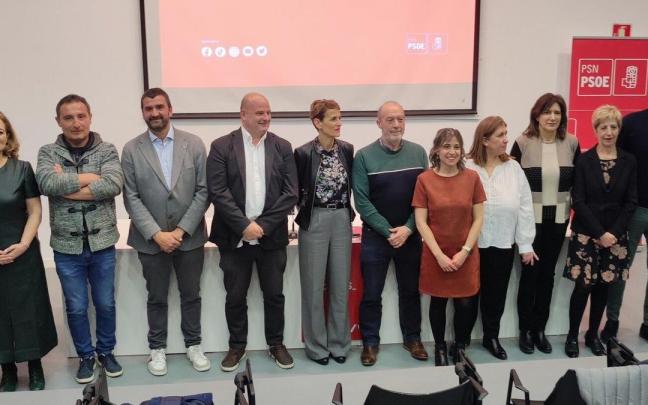 Susana Castanera, David Pérez de Álbeniz, Ángel Moleón, Fran Moleón, María Chivite, Emilio Cigudosa, Marijose Calvo, Maria Teresa Campo, Mari Jose Verano, Yolanda González y Mario Murugarreno, ayer en la presentació Susana Castanera, David Pérez de Álbeniz, Ángel Moleón, Fran Moleón, María Chivite, Emilio Cigudosa, Marijose Calvo, Maria Teresa Campo, Mari Jose Verano, Yolanda González y Mario Murugarreno, ayer en la presentació