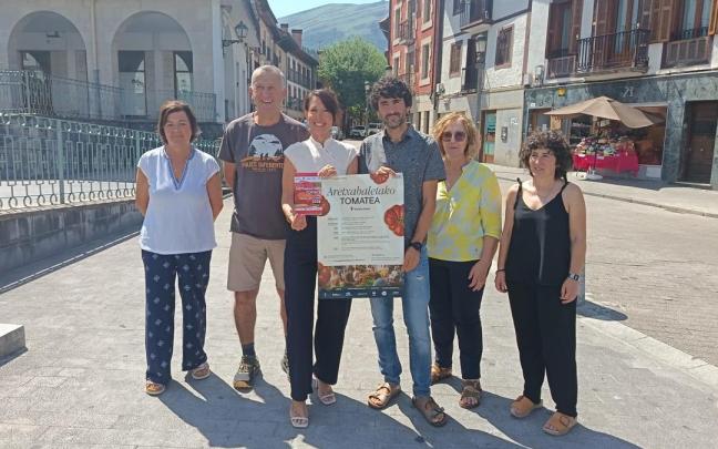 Presentación este martes del décimo aniversario de Aretxabaleta Tomate Eguna.