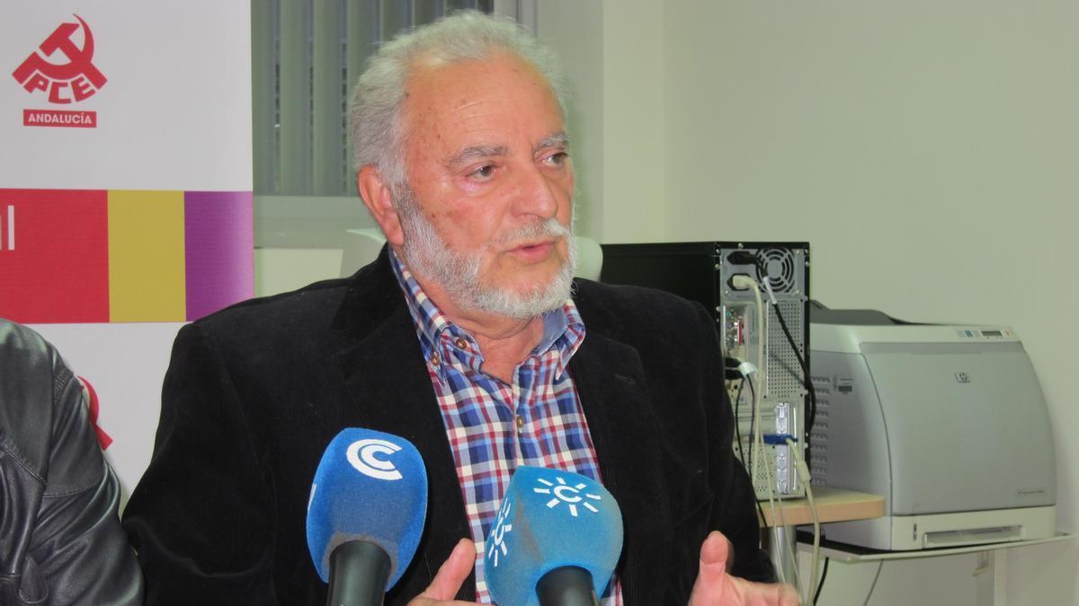 Julio Anguita, figura clave en los casi 40 años de existencia de Izquierda Unida.