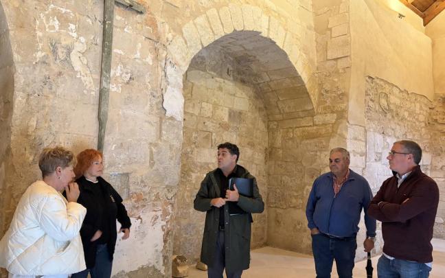 Visita institucional a la iglesia de San Román de Tobillas
