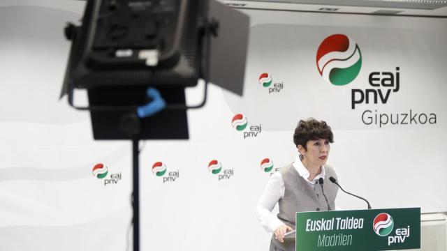 La portavoz del PNV en el Congreso de los Diputados, Maribel Vaquero, ha presentado el acuerdo para blindar a los pequeños propietarios en casos de impago