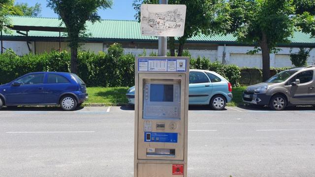 Una de las máquinas de la OTA que hay en Zarautz. / Zarauzko Udala Una de las máquinas de la OTA que hay en Zarautz.