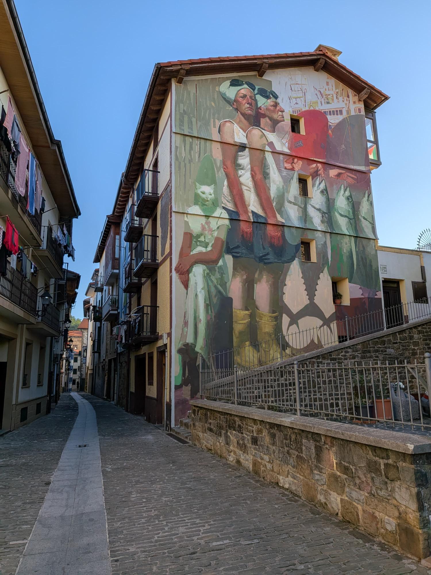 Mural de Getaria realizado por Nexgraff.