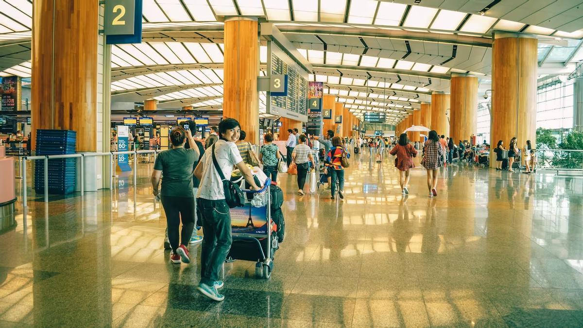 Imagen de un pasajero en un aeropuerto