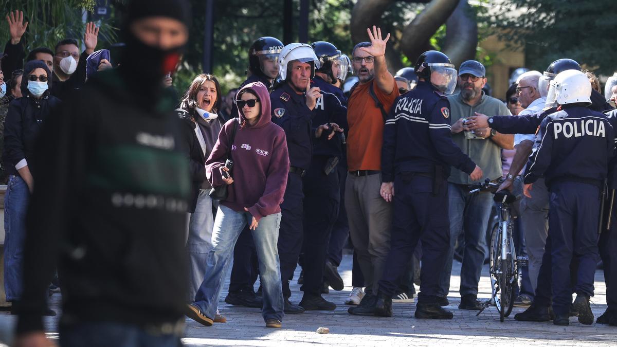Manifestantes en las protestas de Albania.