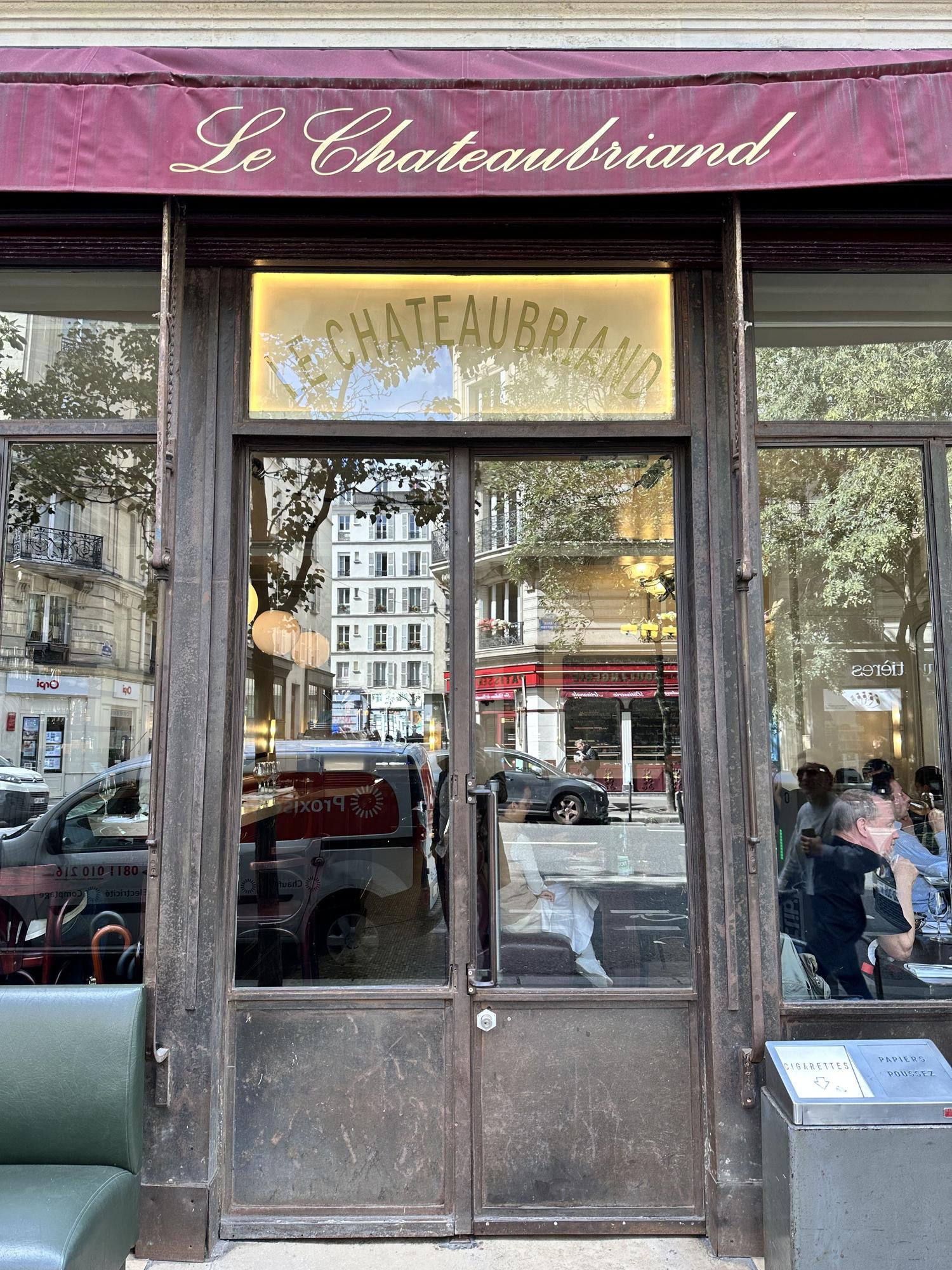 Bistro Le Chateubriand.