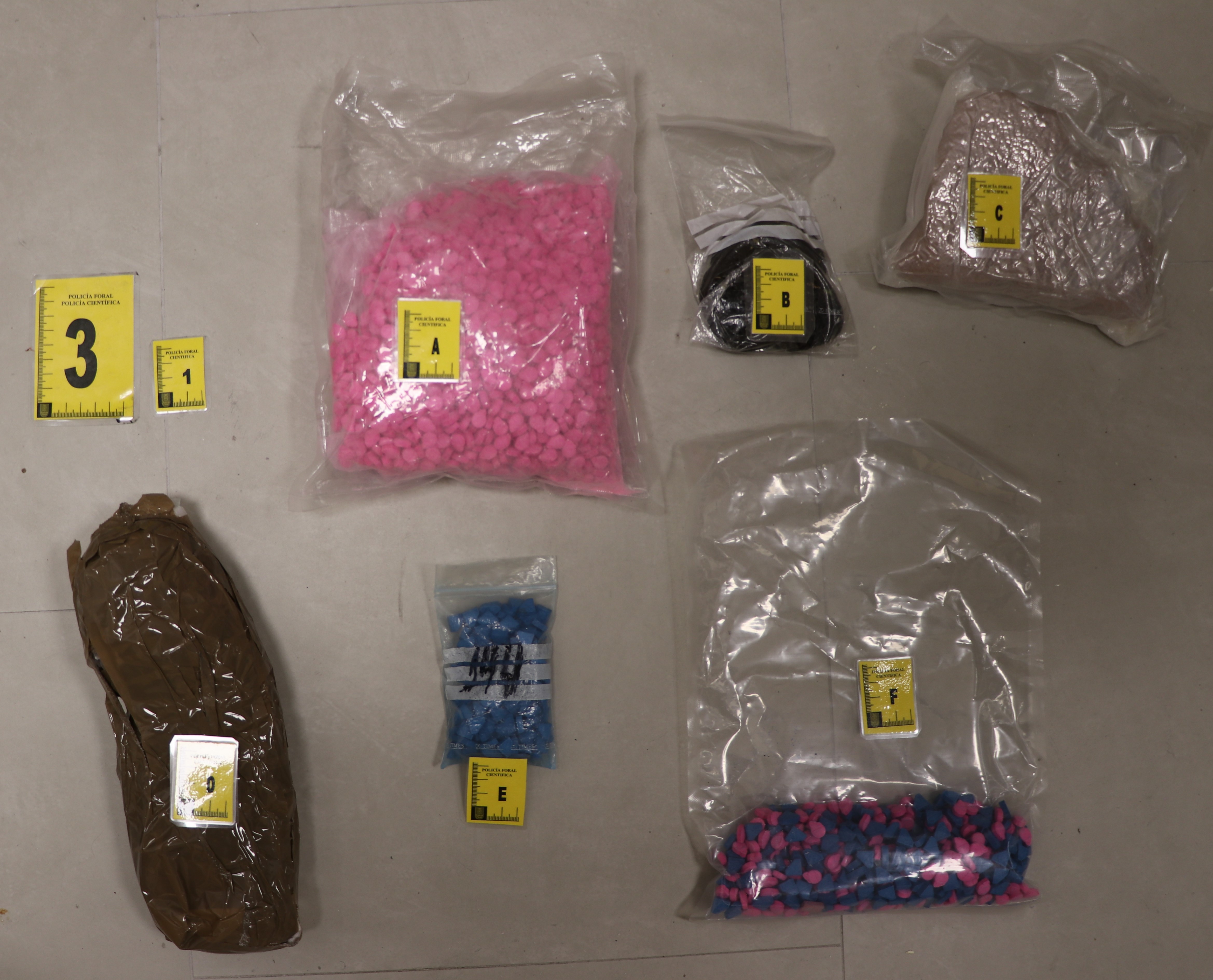 Sustancias incautadas en la operación. Foto: Policía Foral