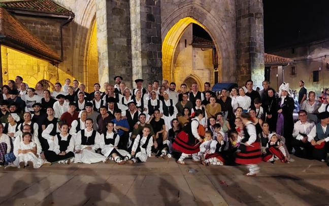 60 aniversario de Goialde Dantza Taldea