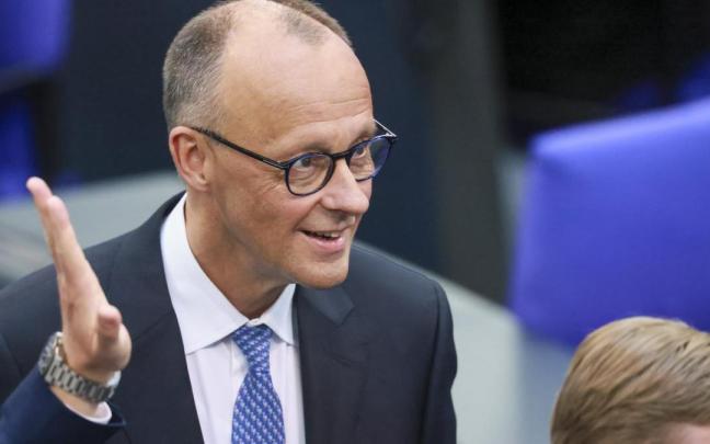 El recién elegido canciller alemán Friedrich Merz durante la segunda ronda de votaciones. / EFE El recién elegido canciller alemán Friedrich Merz durante la segunda ronda de votaciones.