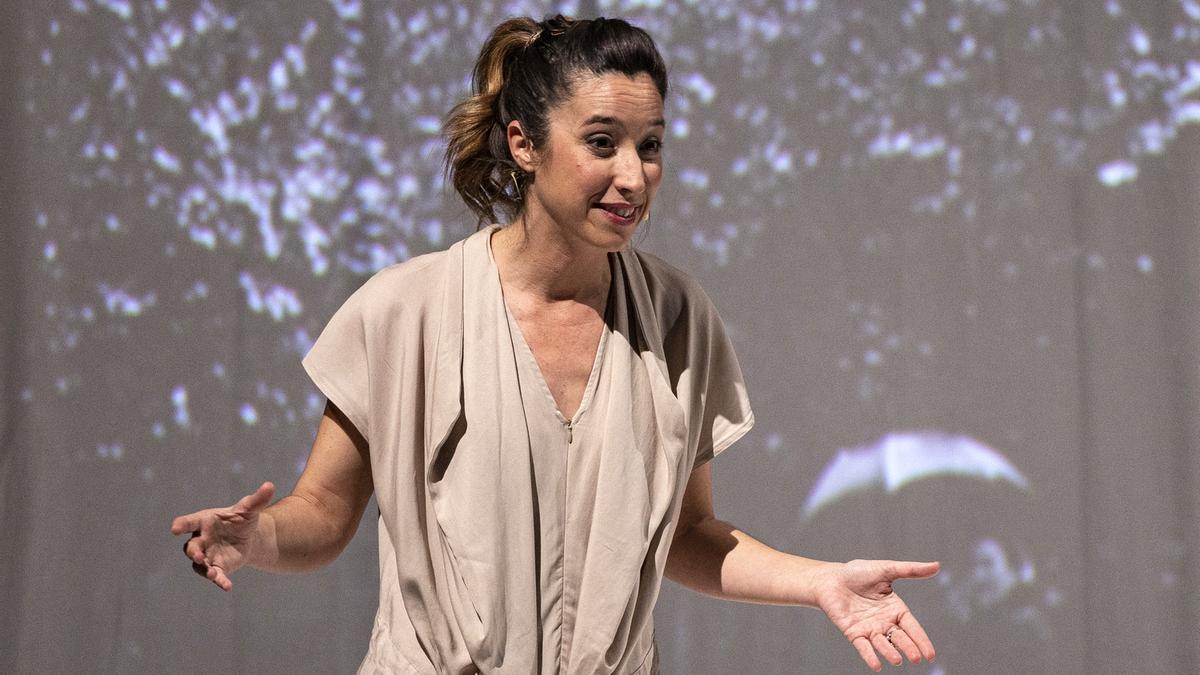 Ane Pikaza, el año pasado, en una obra dedicada a Eulalia Abaitua.