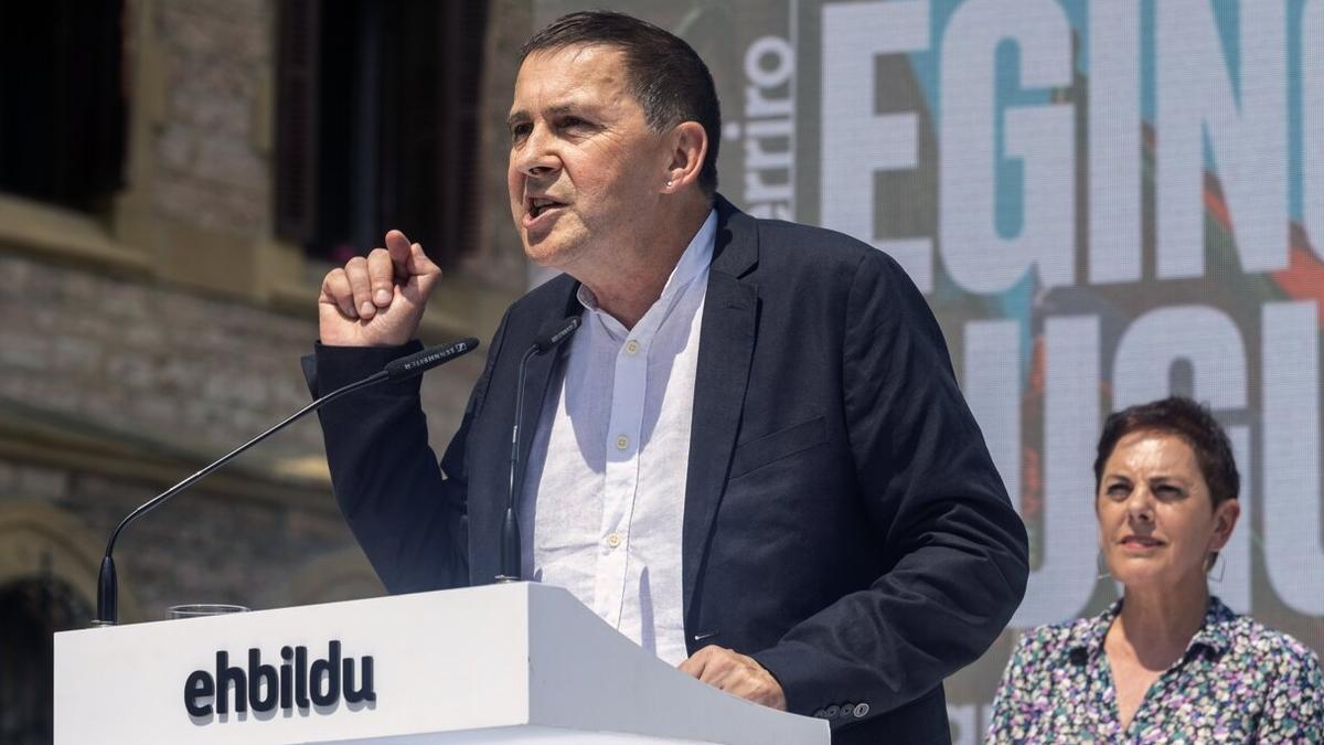 El coordinador general de EH Bildu, Arnaldo Otegi, en un acto electoral de la coalición.
