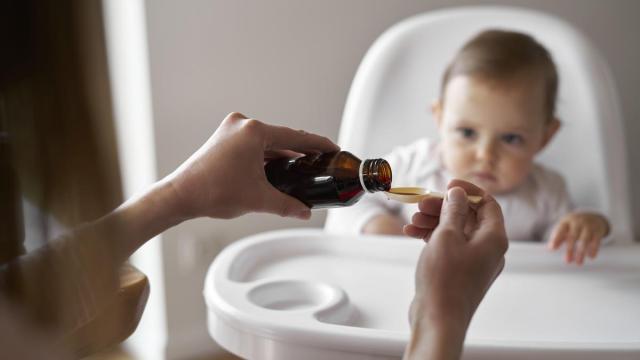 Los pediatras suelen recomendar la suplementación de vitamina D durante el primer año. / Freepik Los pediatras suelen recomendar la suplementación de vitamina D durante el primer año.