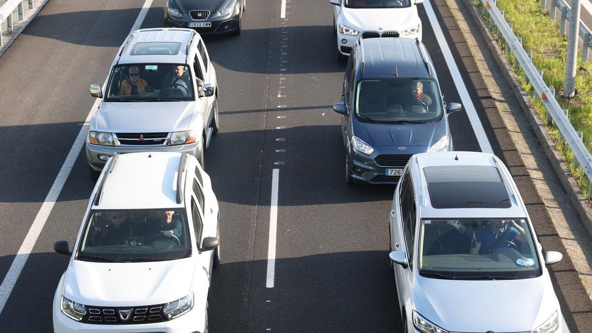 Retenciones en la N-1 en Andoain, en sentido Gasteiz / Iker Azurmendi