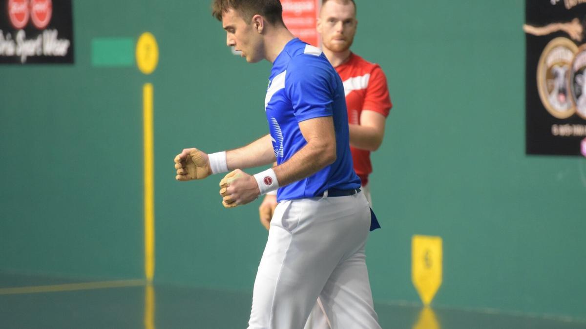 Jon Ander Peña, finalista del Cuatro y Medio de San Fermín tras derrotar con autoridad a Unai Laso en Elgueta (11-22).