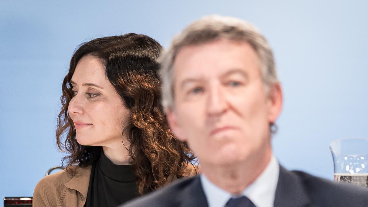 La presidenta madrileña, Isabel Díaz Ayuso, mide los tiempos y no dará la batalla a Alberto Núñez Feijóo en este congreso del PP