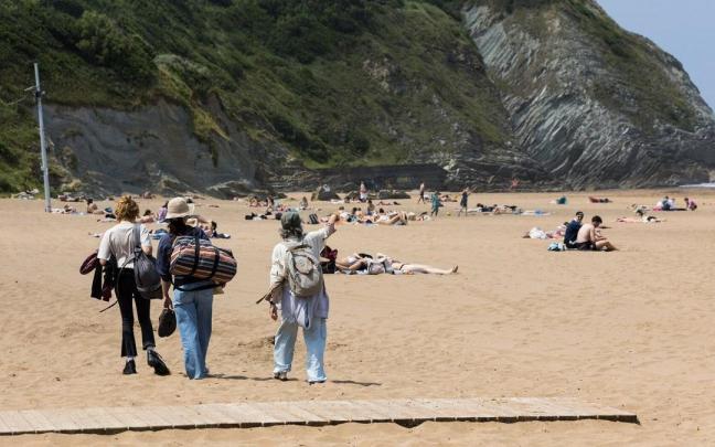 El verano se espera "cálido pero no extremo". / Pankra Nieto El verano se espera "cálido pero no extremo".