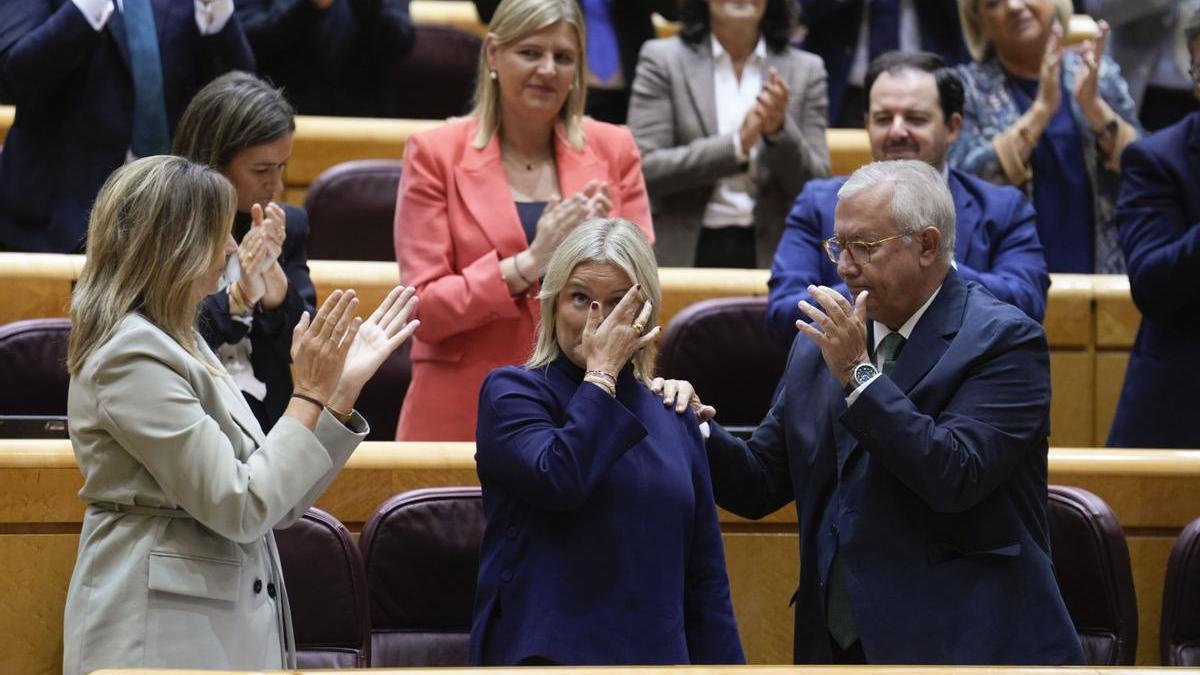 Mari Mar Blanco ha recibido un largo aplauso de su grupo antes y después de su intervención en la tribuna.