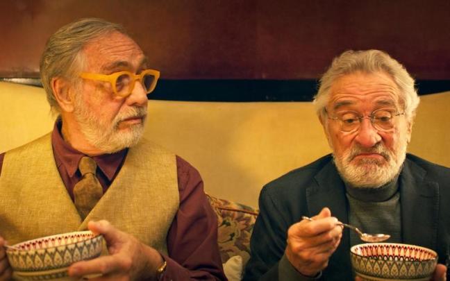 Luis Brandoni y Robert de Niro, en la serie ‘Nada’. Luis Brandoni y Robert de Niro, en la serie ‘Nada’.