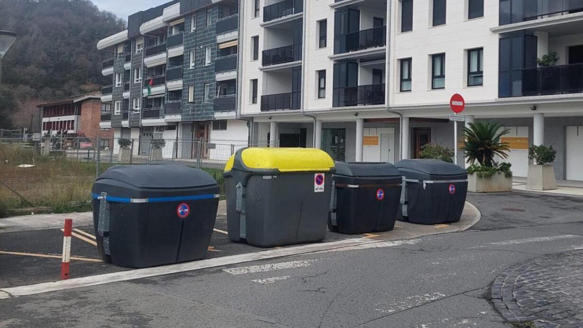 Contenedores en Orio.