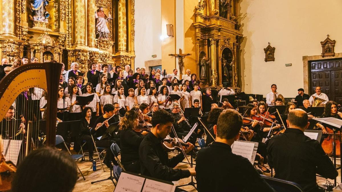 Una pasada edición del espectáculo musical 'Salve Solstitium'.