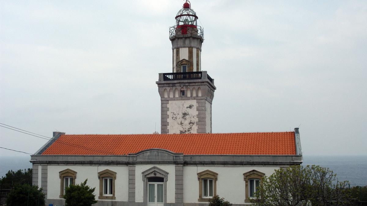 El faro de Higer, en Honndarribia, el más occidental de los faros guipuzcoanos.