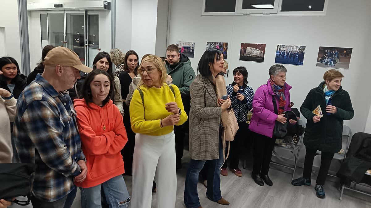 Personas que estuvieron presentes en la puesta de largo de TRIL Atxabaltako Txoko Feminista.
