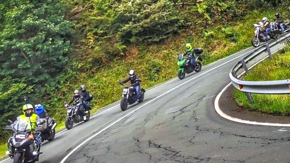 El encuentro de Soraluze incluye una ruta en moto antes de la comida popular.