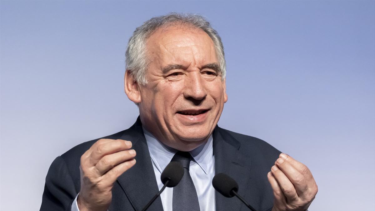 El nuevo primer ministro de Francia, François Bayrou, nombrado por Macron.