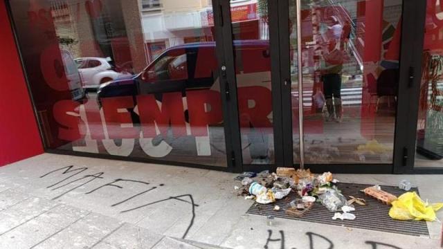Así ha quedado la sede de los socialistas cántabros. / PSOE Así ha quedado la sede de los socialistas cántabros.