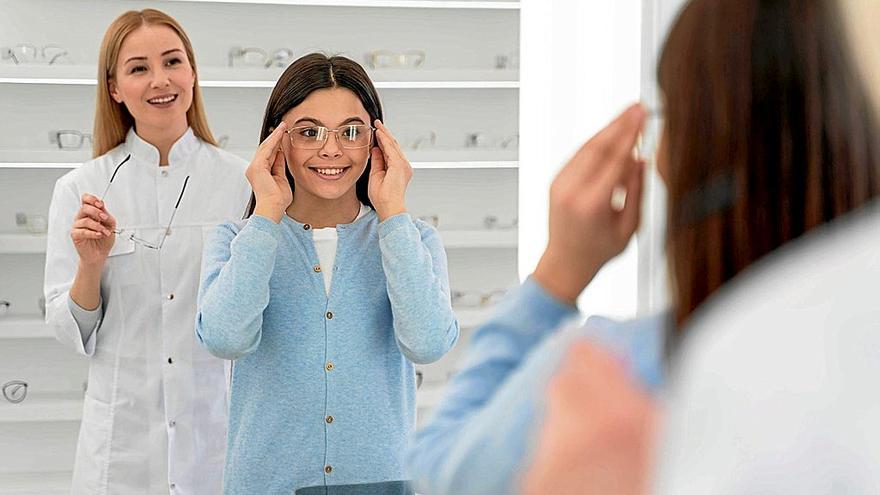 La miopía es un problema al alza entre la población más joven que también obliga al uso de gafas o lentillas.