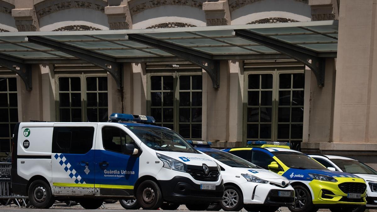 Vehículos de la Guardia Urbana de Barcelona