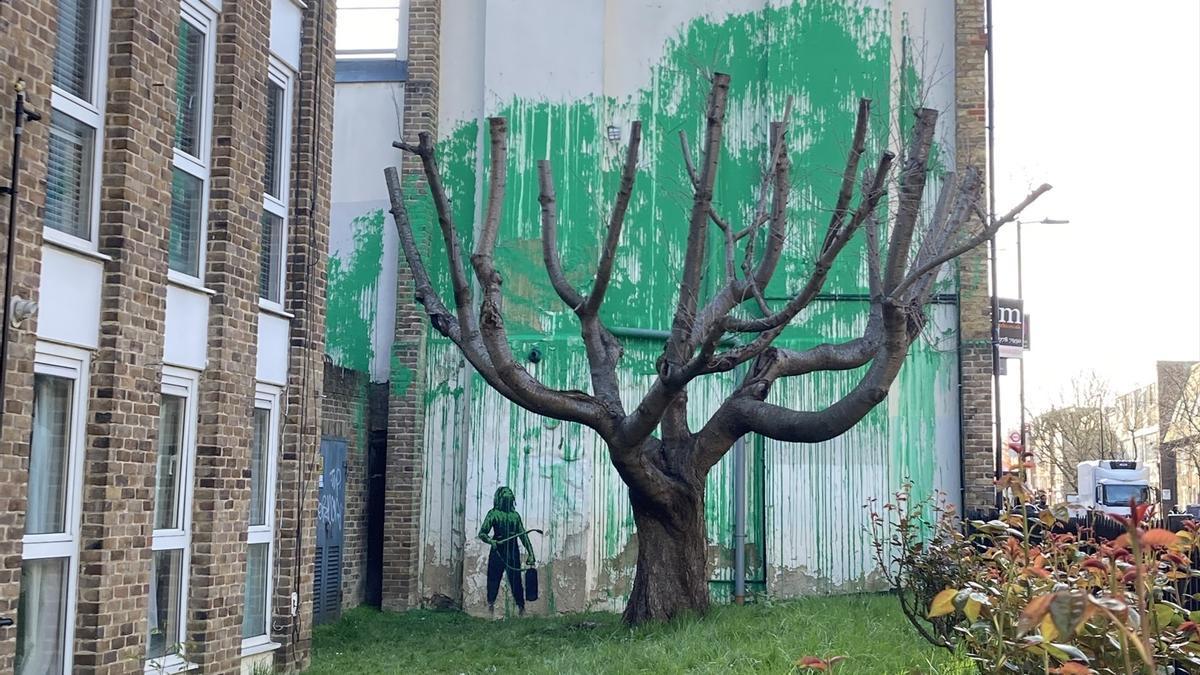 El nuevo mural pintado por Banksy en Londres.