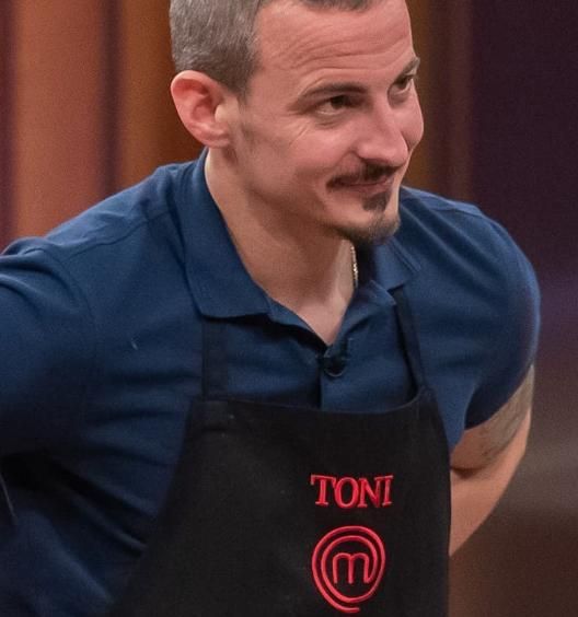 Toni de Pascual: "Los concursantes se quedan echos polvo al ver que a otros entran cocineros a ayudarle".