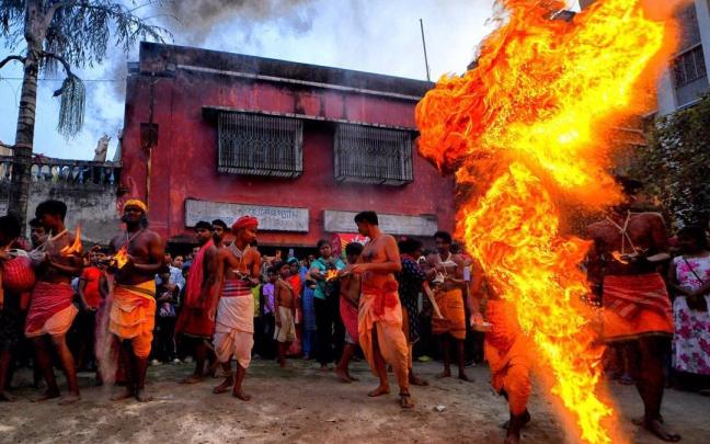 Imagen de archivo de un festejo religioso en Bengala Occidental (India) / Europa Press Imagen de archivo de un festejo religioso en Bengala Occidental (India)