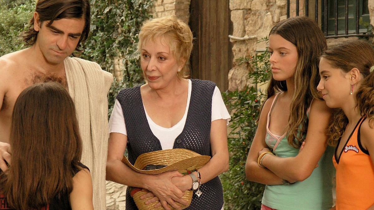 Escena de la serie ‘Abuela de verano’