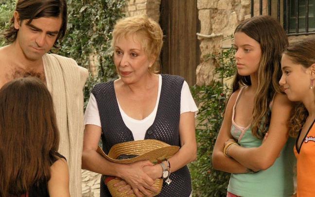 Escena de la serie ‘Abuela de verano’