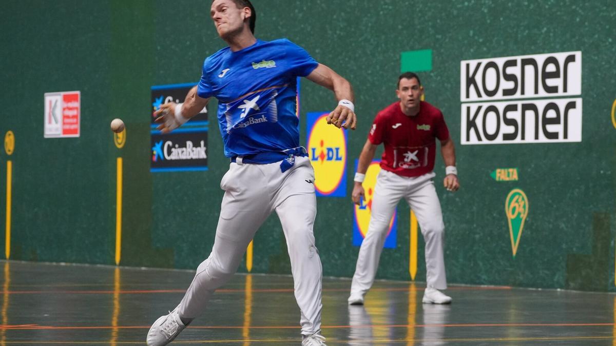 Laso supera a Jaka en el Manomanista en el Ogueta de Gasteiz.