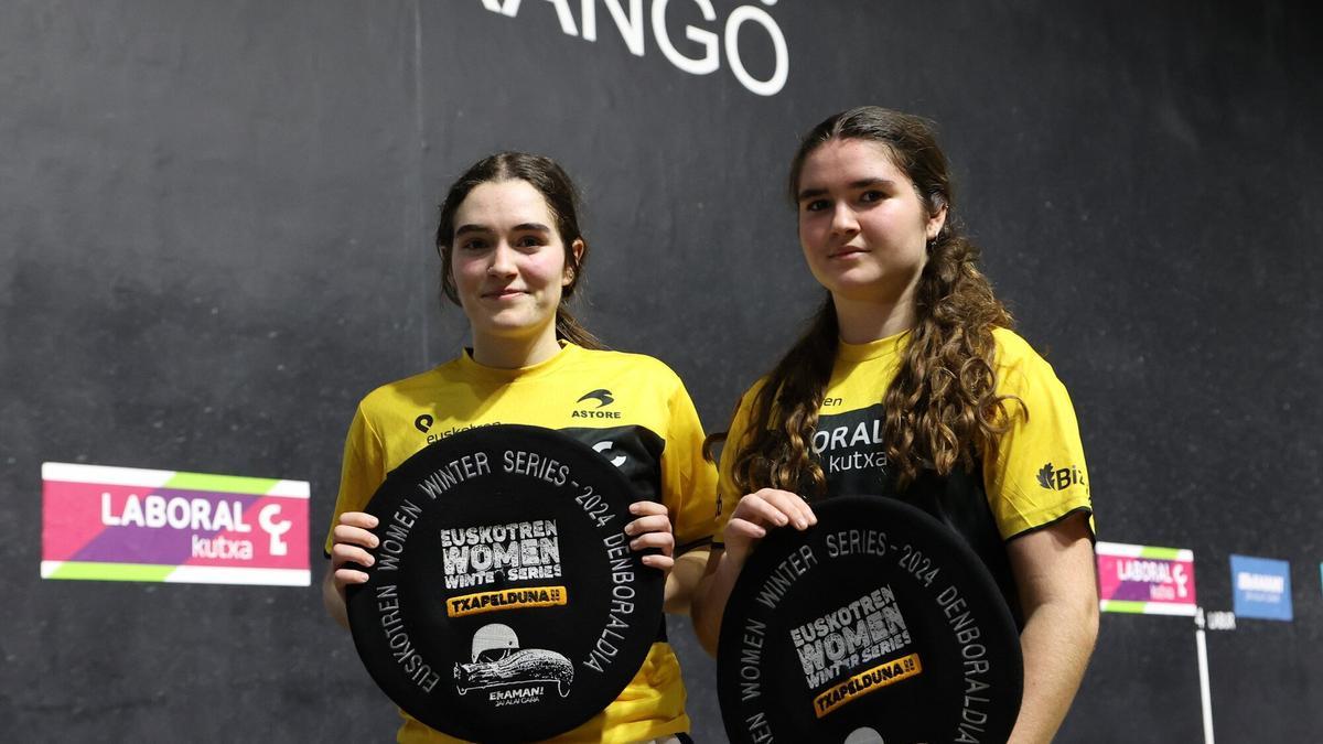 Erika y Maialen ganan la final del Euskotren Women Winter Series a Helena y Arai en Durango.